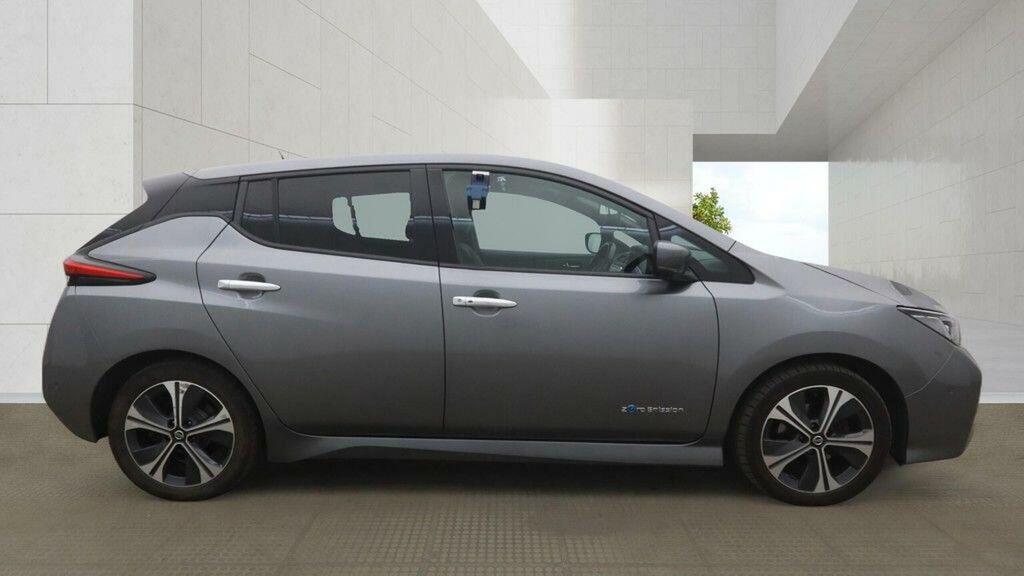 Nissan Leaf Hatchback Grey #5