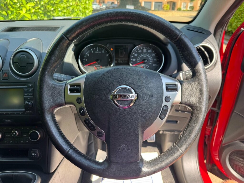 Nissan Qashqai+2 Hatchback Plus Black #8