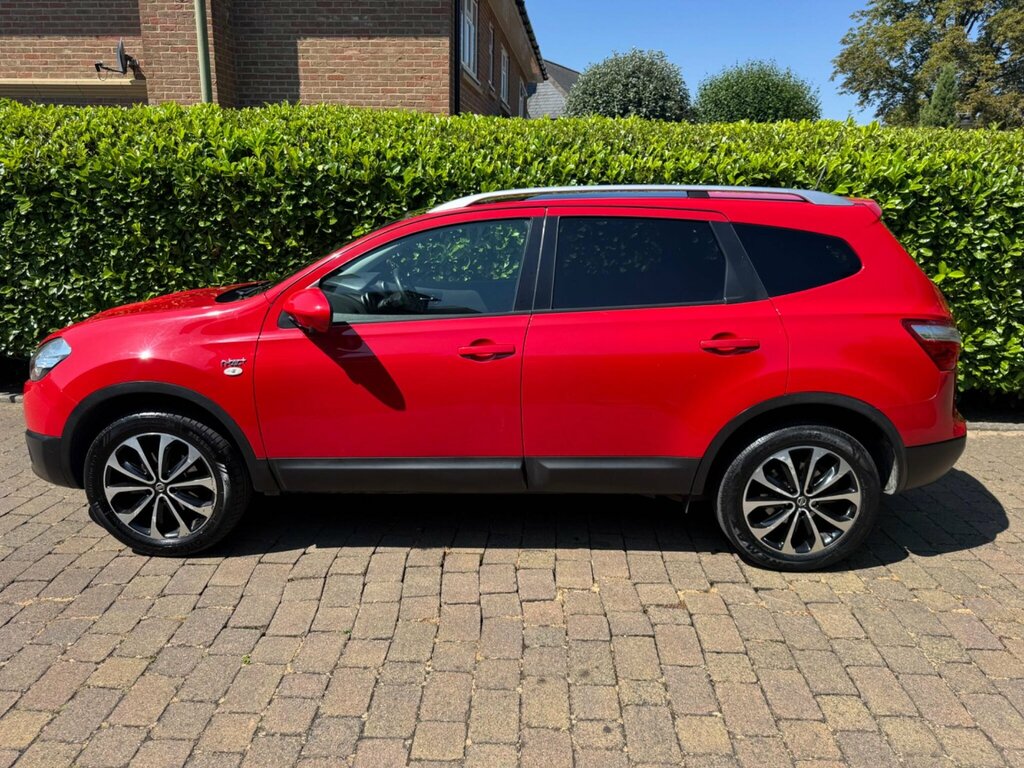 Nissan Qashqai+2 Hatchback Plus Black #16