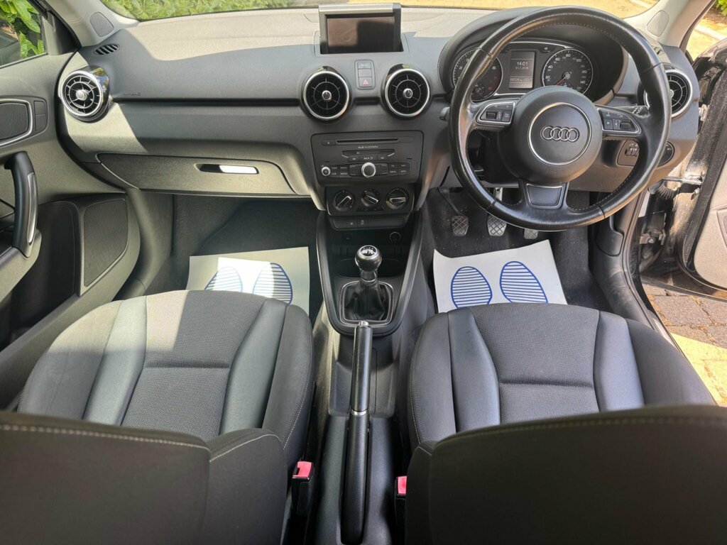 Audi A1 1.4 Tfsi Sport Euro 5 Ss Black #4