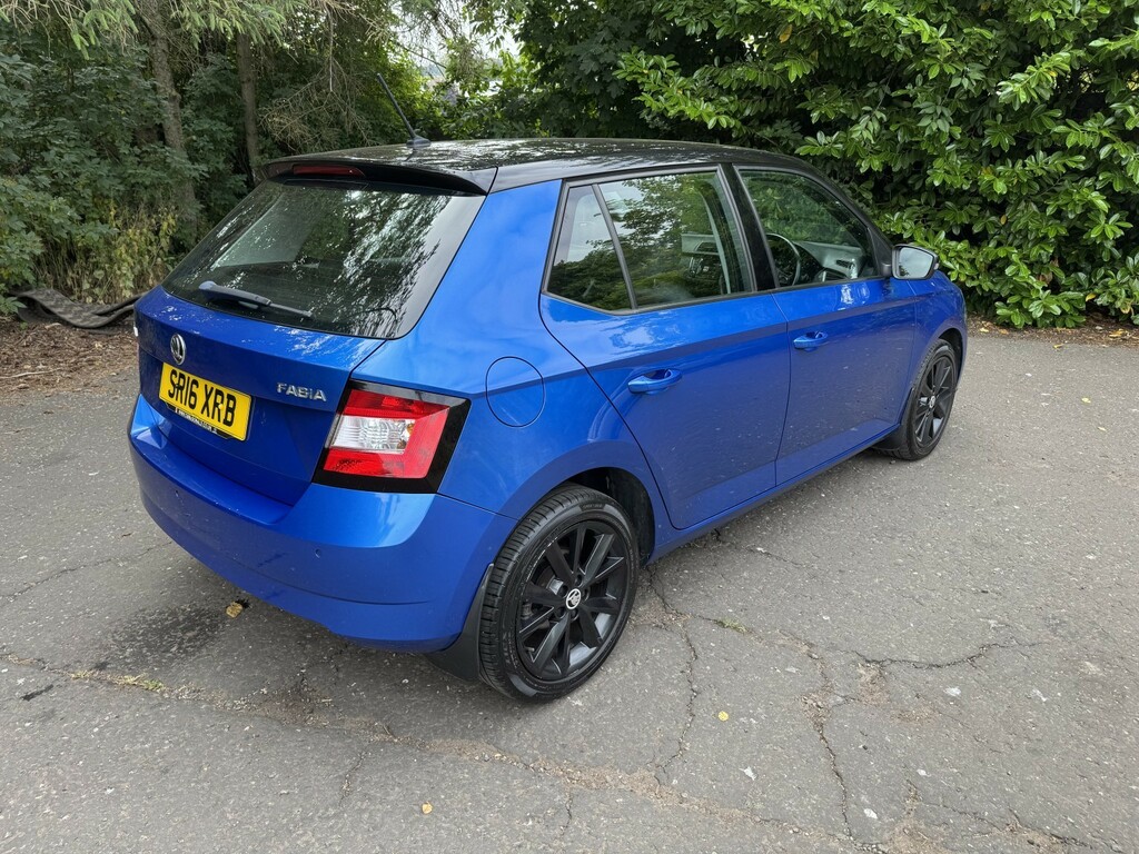 Skoda Fabia Hatchback 1.2 Tsi Colour Edition 201616 SR16XRB Blue #4
