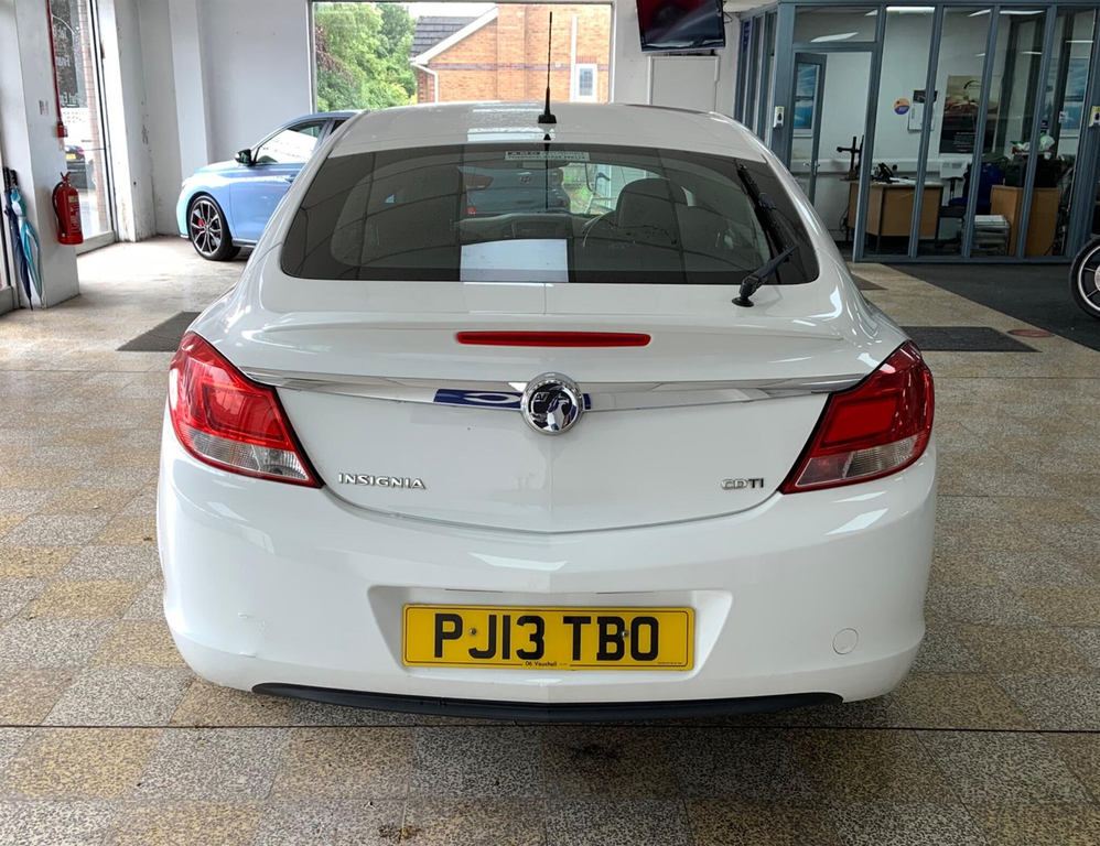 Vauxhall Insignia 2.0 Cdti Ecoflex Exclusiv Euro 5 Ss White #6