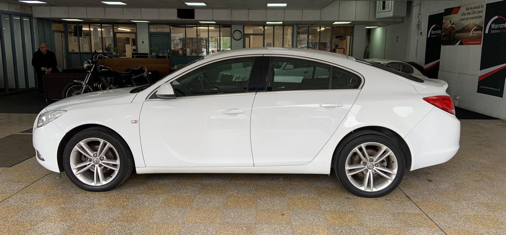 Vauxhall Insignia 2.0 Cdti Ecoflex Exclusiv Euro 5 Ss White #4