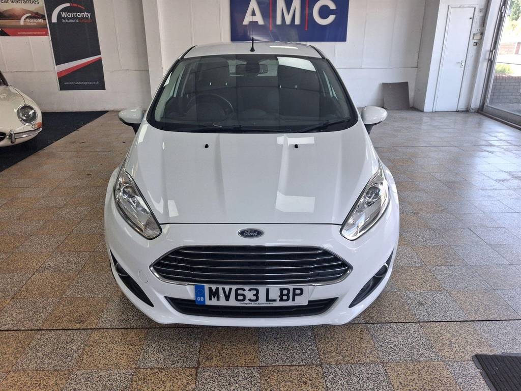 Ford Fiesta Hatchback MV63LBP White #2