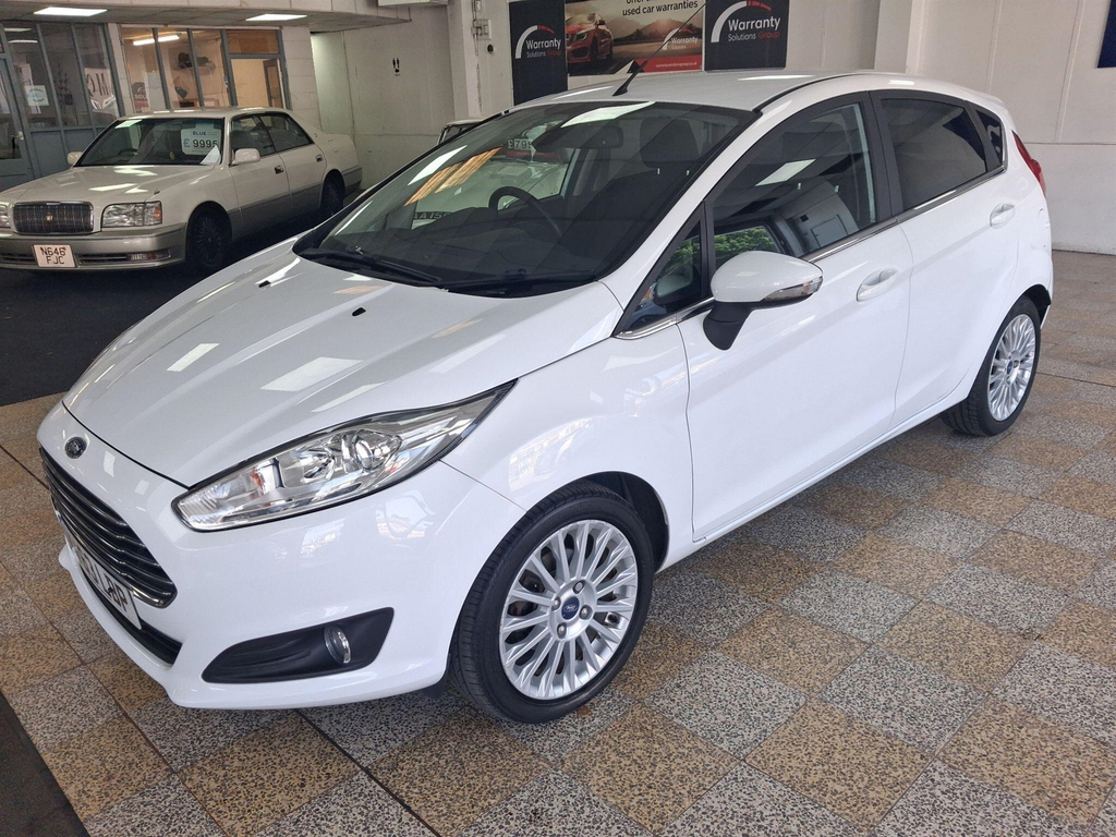 Ford Fiesta Hatchback MV63LBP White #3