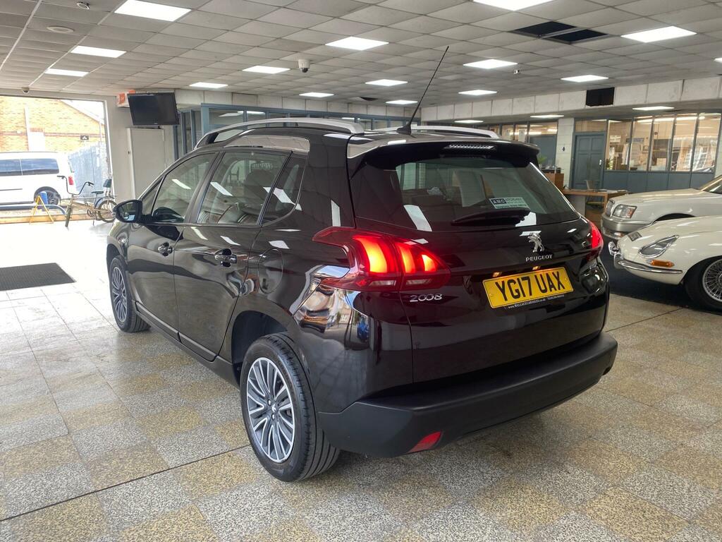 Peugeot 2008 Active Black #5