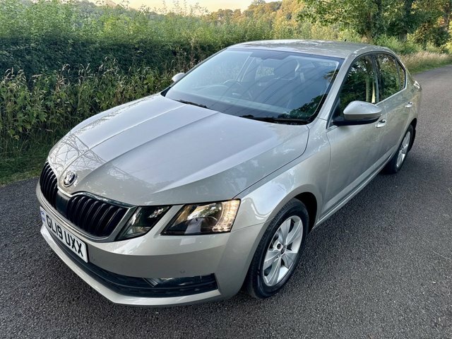 Skoda Octavia 1.0 Tsi Gpf Se Technology Hatchback Man GL19UXX Beige #2