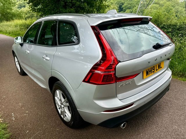 Volvo XC60 2.0 D4 Momentum Suv Awd Euro WH19LWL Black #3
