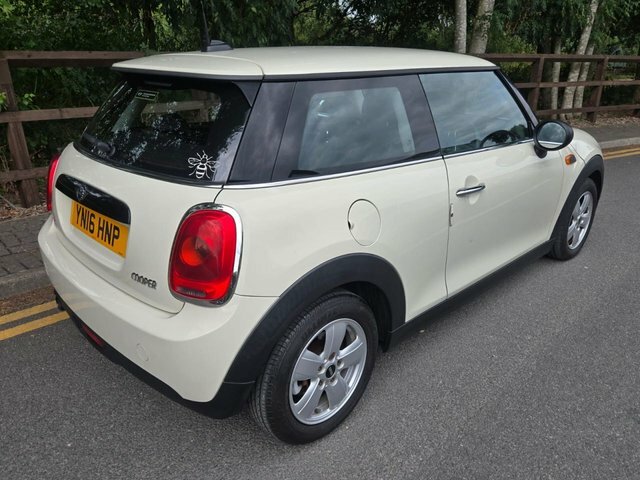 Mini Hatch 1.5 Cooper Hatchback Euro 6 S S White #4