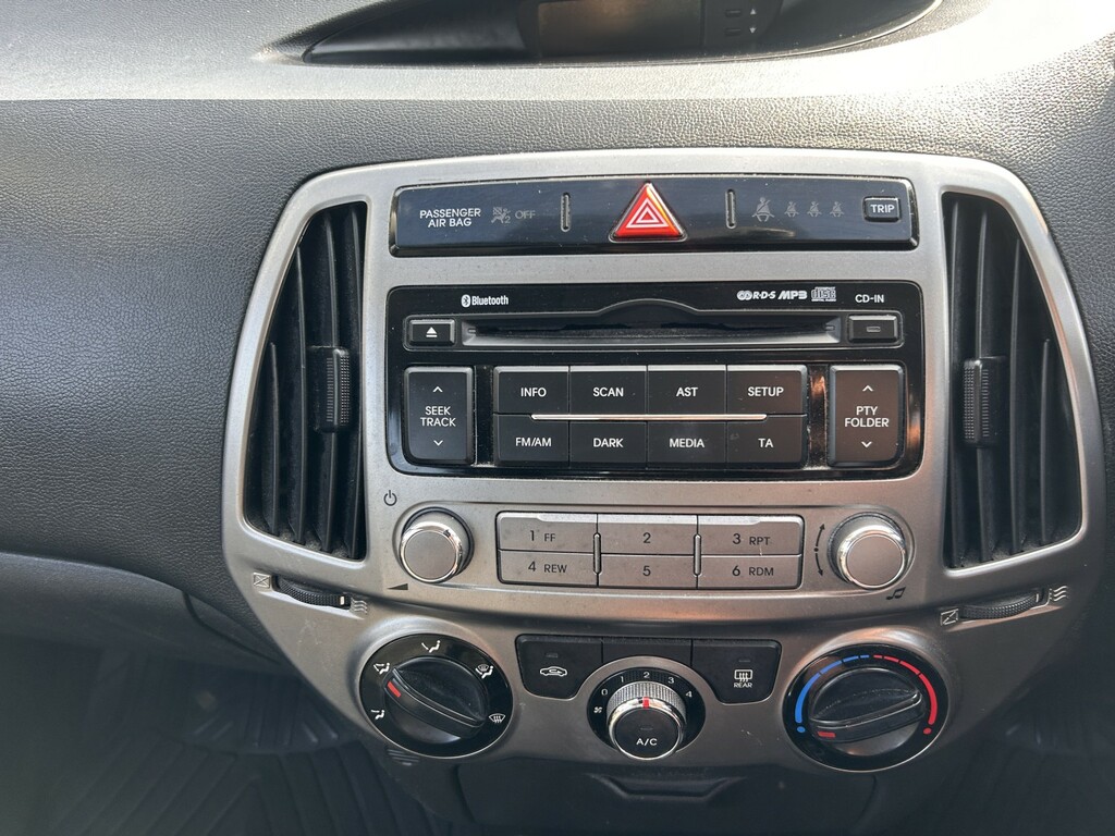 Hyundai I20 Active Red #15