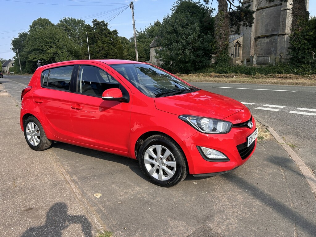 Hyundai I20 Active Red #7