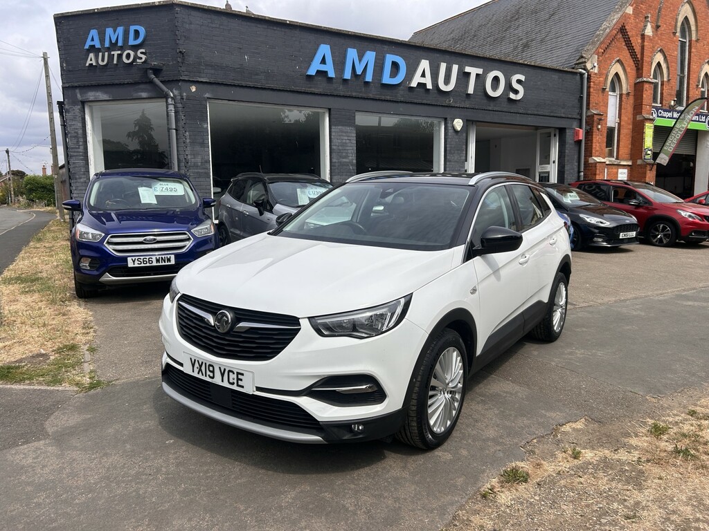 Vauxhall Grandland X 1.2 Turbo Sport Nav White