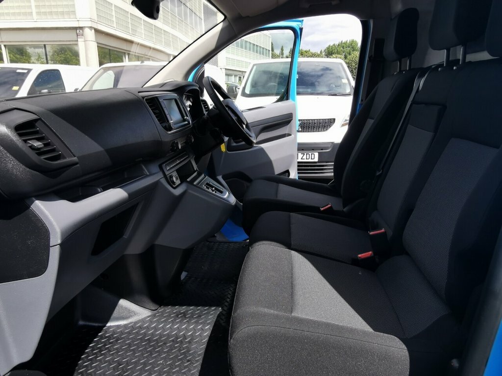 Vauxhall Vivaro Mpv Blue #6