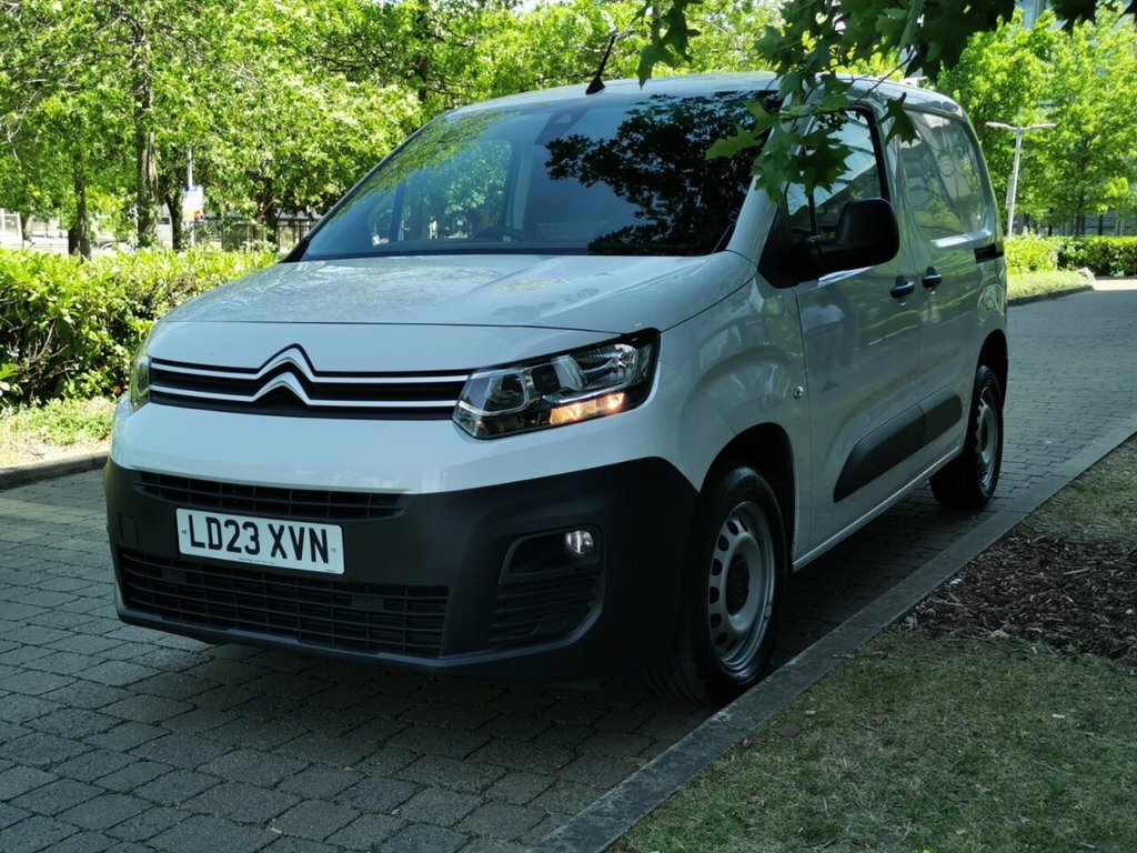 Citroen Berlingo 1.5L Enterprise Edition M White #4