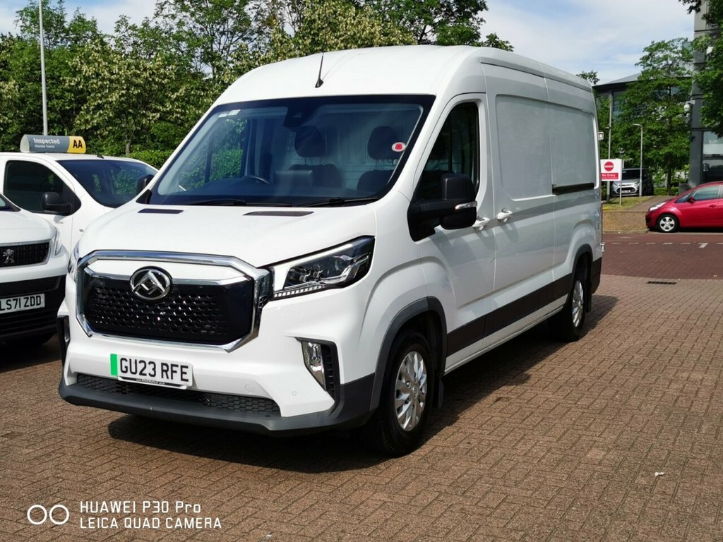Maxus eDeliver 9 Mpv White #4