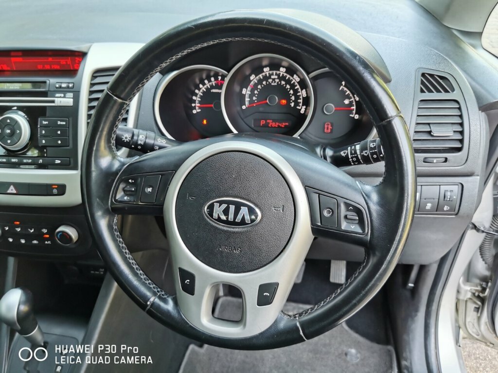 Kia Venga 3 123 Bhp White #12