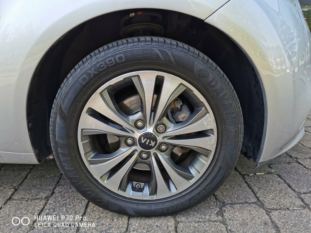 Kia Venga 3 123 Bhp White #19