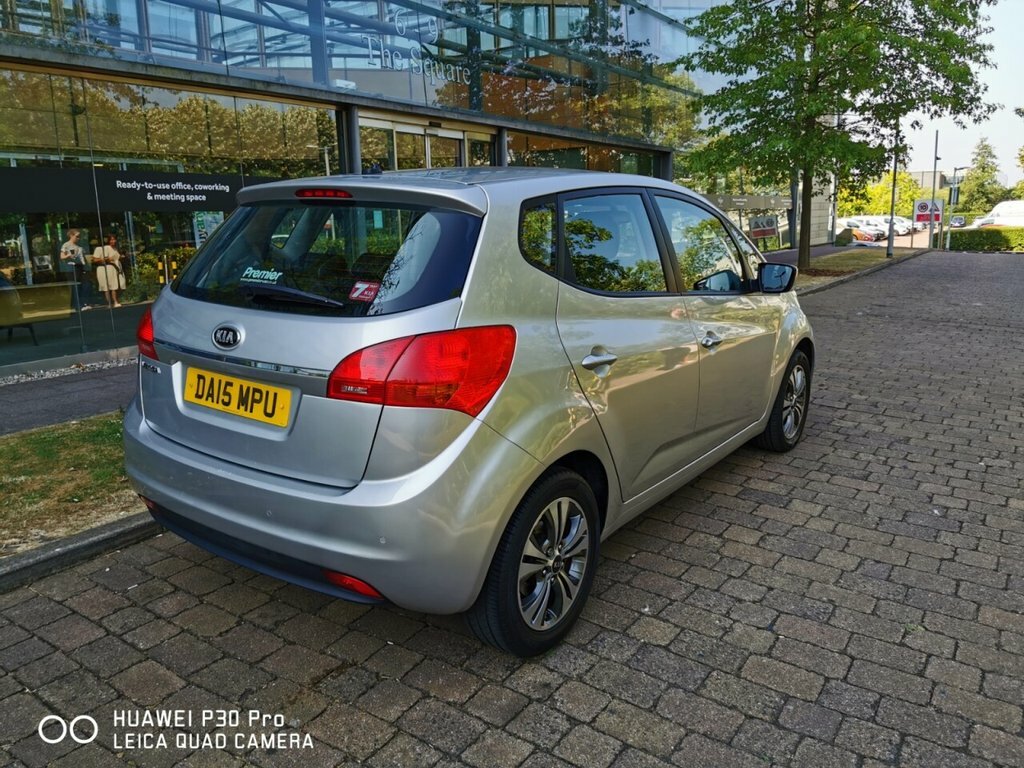 Kia Venga 3 123 Bhp White #7