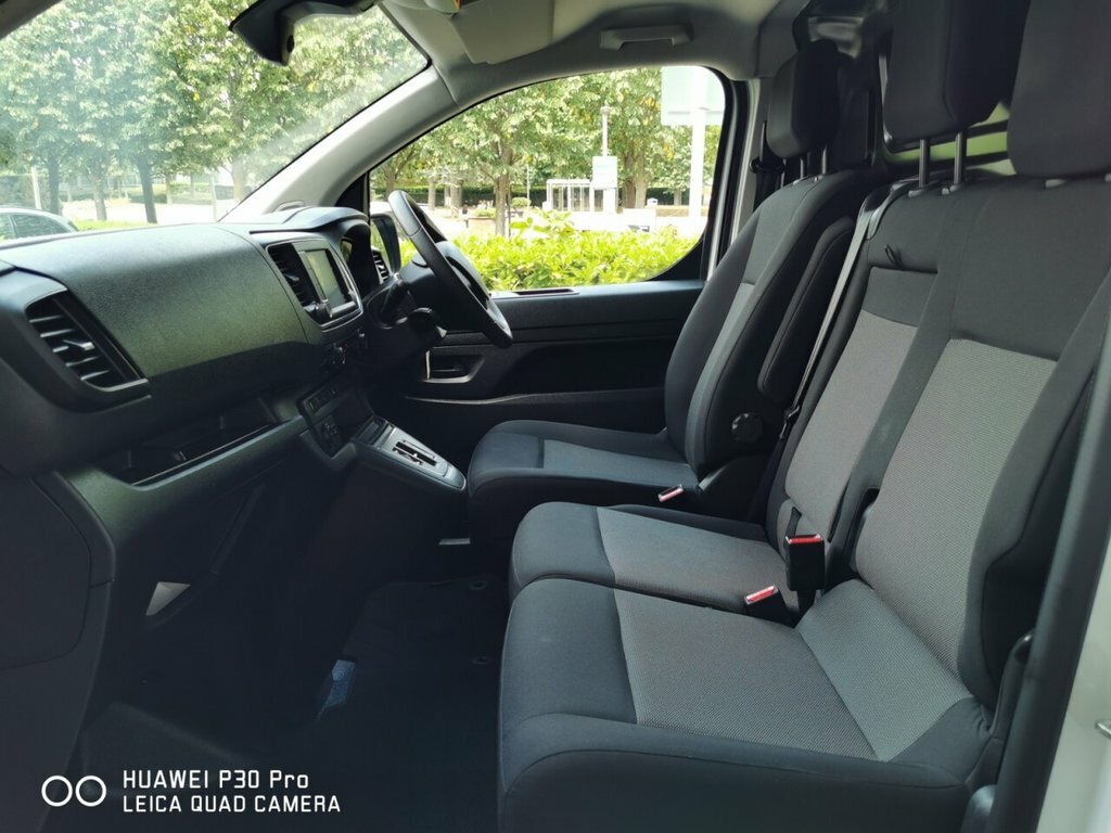 Citroen Dispatch Mpv White #2