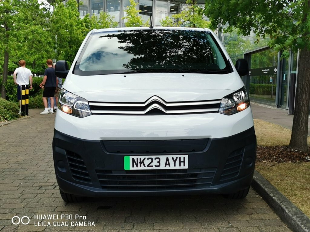 Citroen Dispatch Mpv White #3