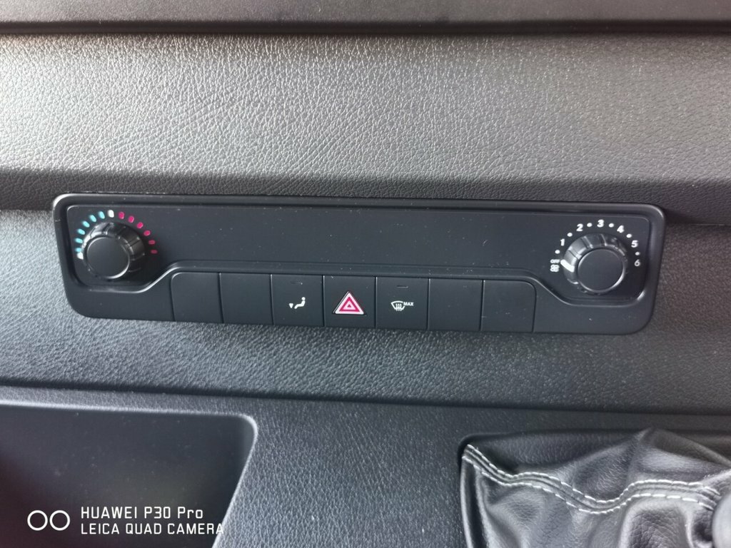 Mercedes-Benz Sprinter 3.5T H2 Progressive Van White #19