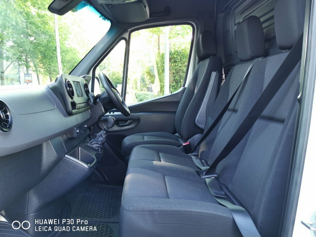 Mercedes-Benz Sprinter 3.5T H2 Progressive Van White #13