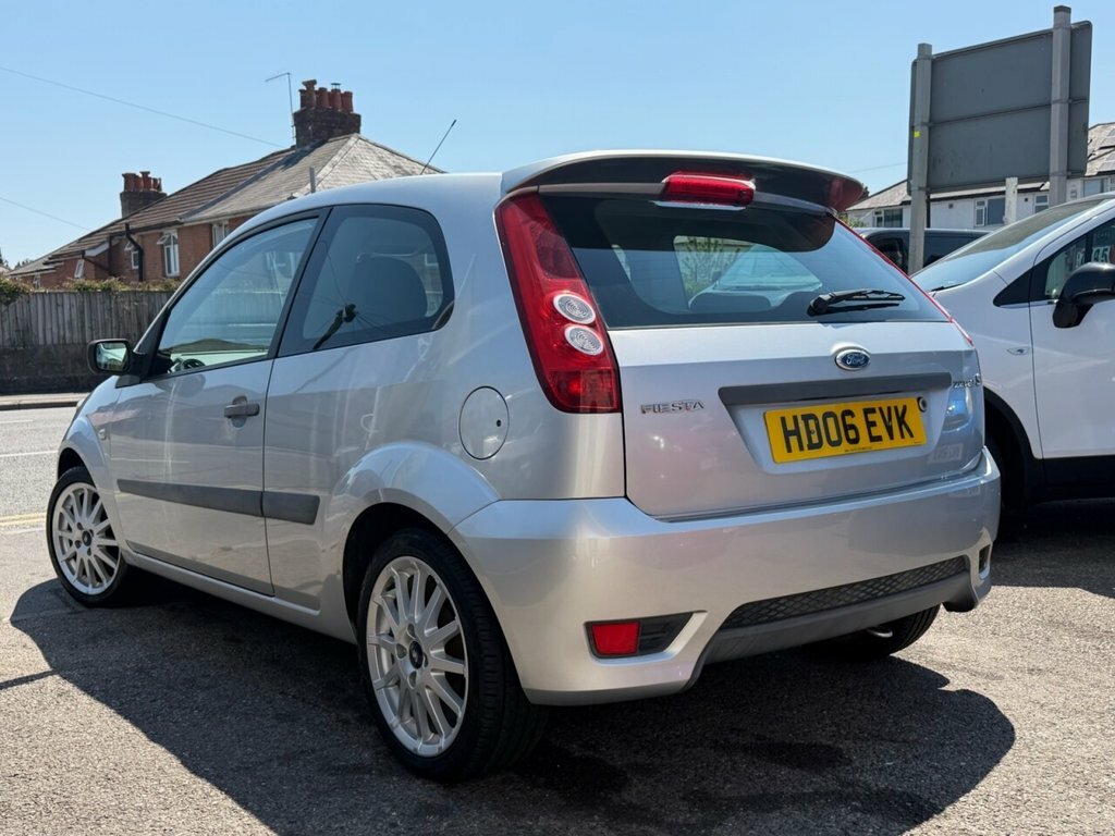 Ford Fiesta 1.6L Zetec S Silver #5