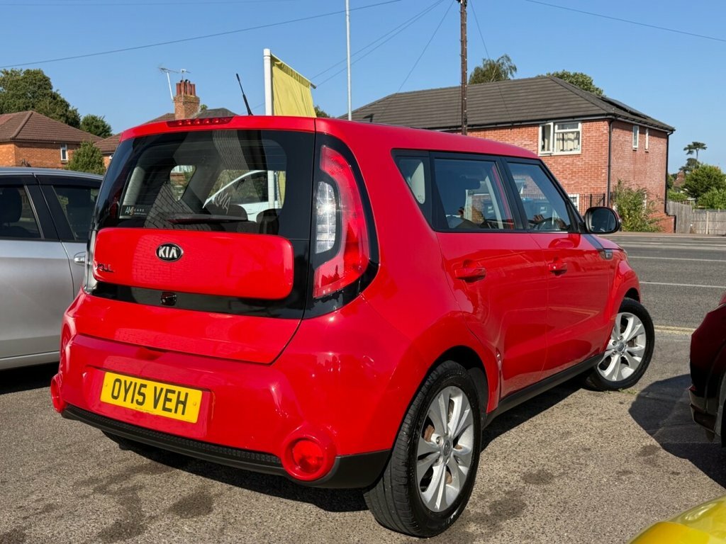 Kia Soul 1.6L Connect Plus Red #6