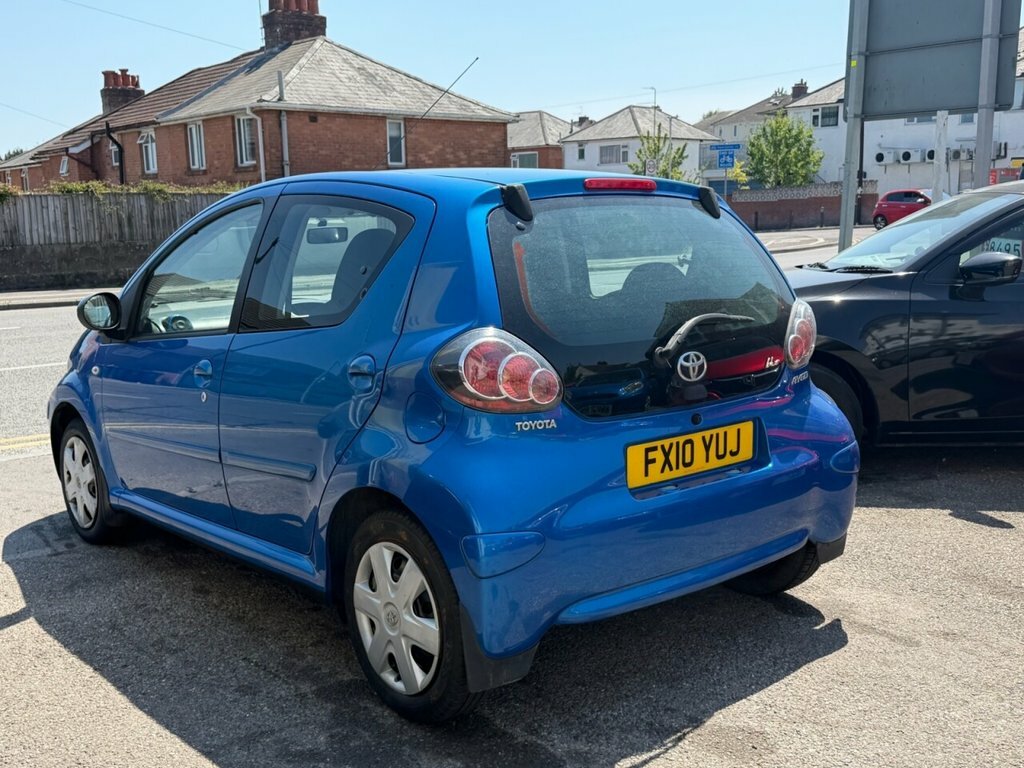 Toyota Aygo 1L Blue Blue #4