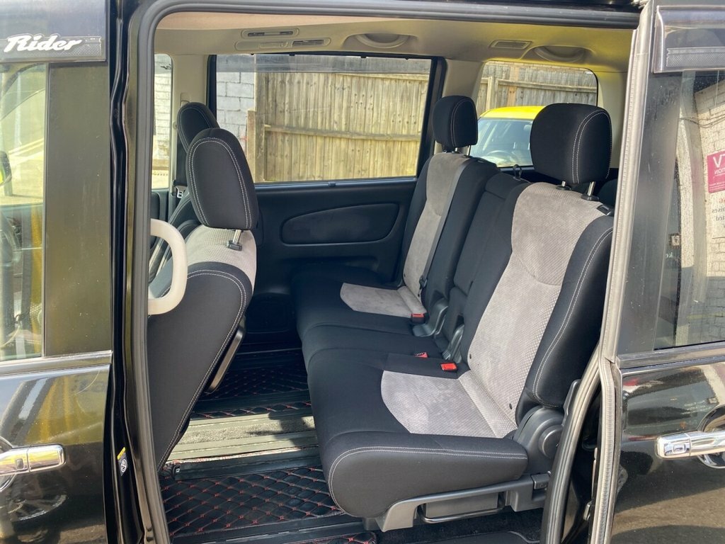 Nissan Serena 2013 Model 8 White #12
