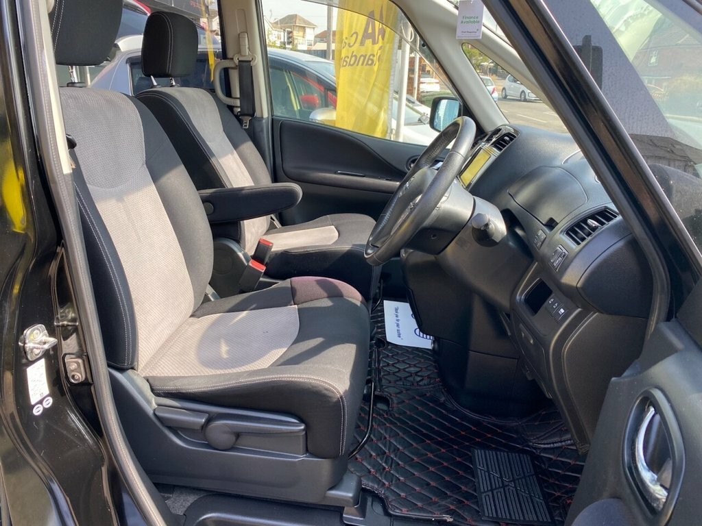 Nissan Serena 2013 Model 8 White #11