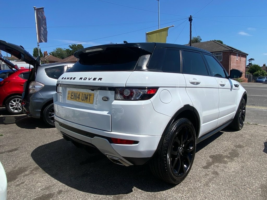 Land Rover Range Rover Evoque 2.2L Dynamic EN14UMT White #4
