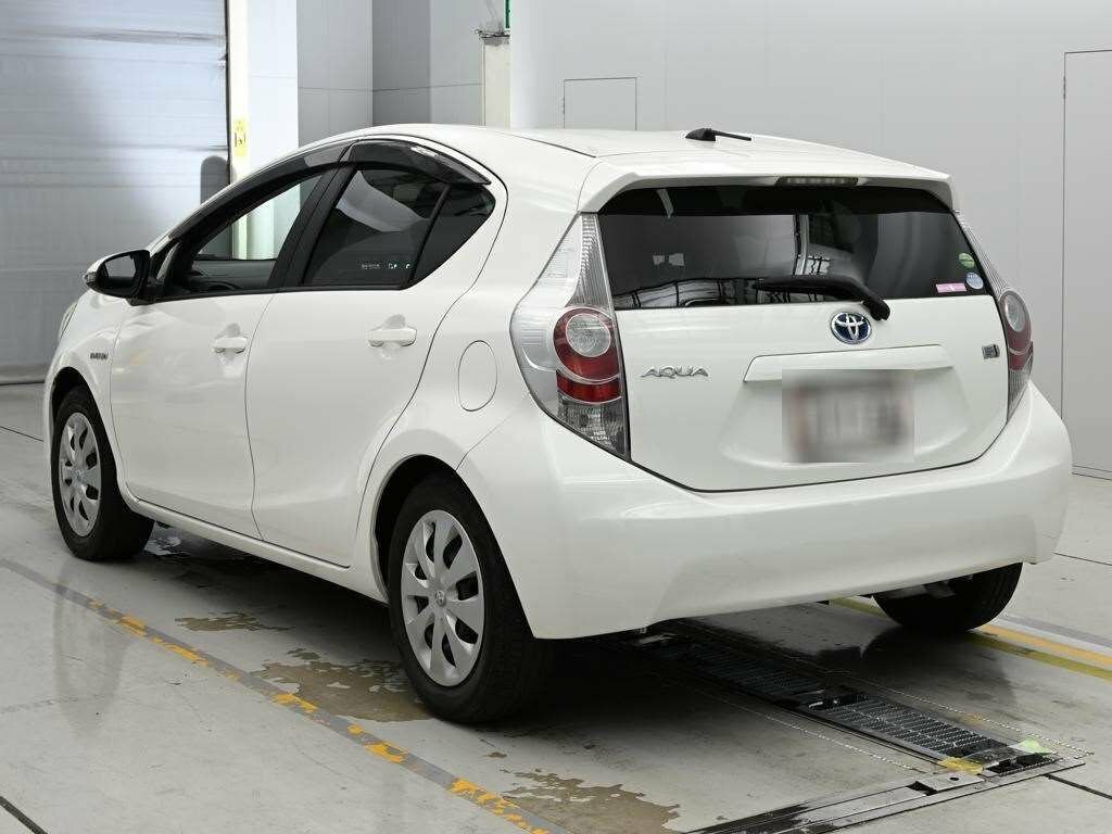 Toyota Aqua 1.5 Complaint Blue #7