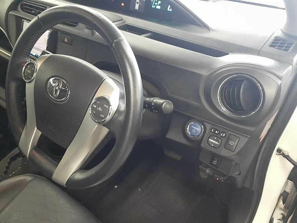 Toyota Aqua 1.5 Complaint Blue #9