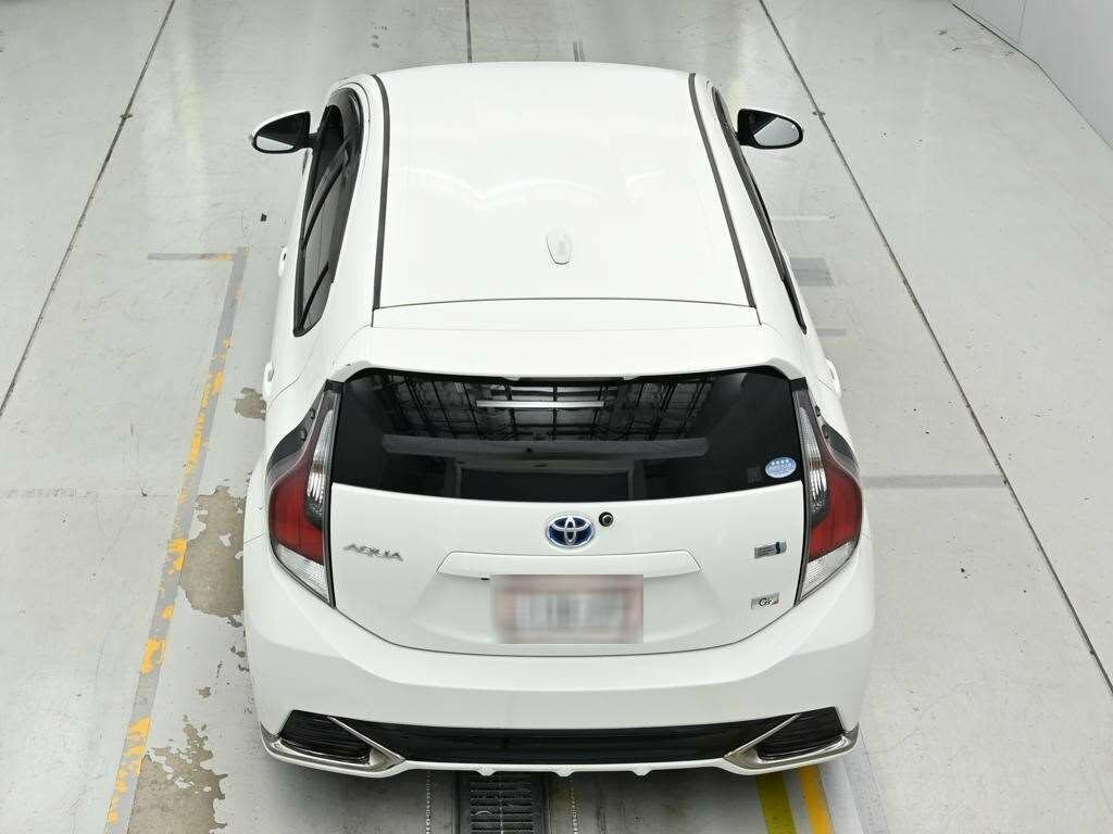 Toyota Aqua Hatchback  #7
