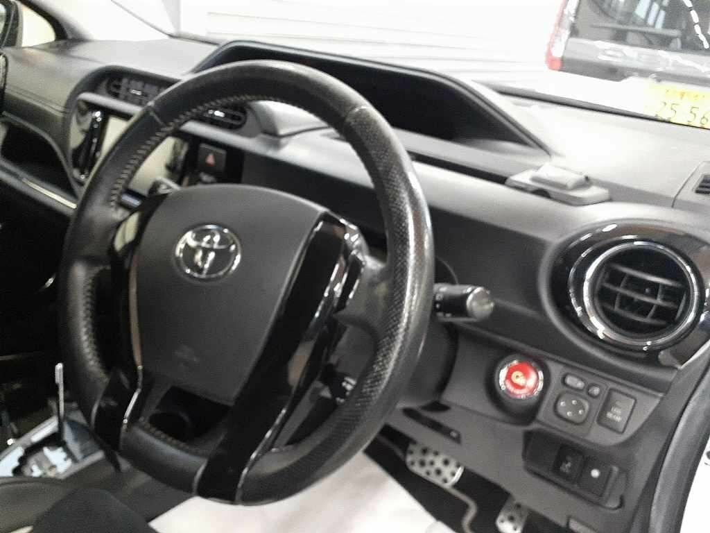 Toyota Aqua Hatchback  #8