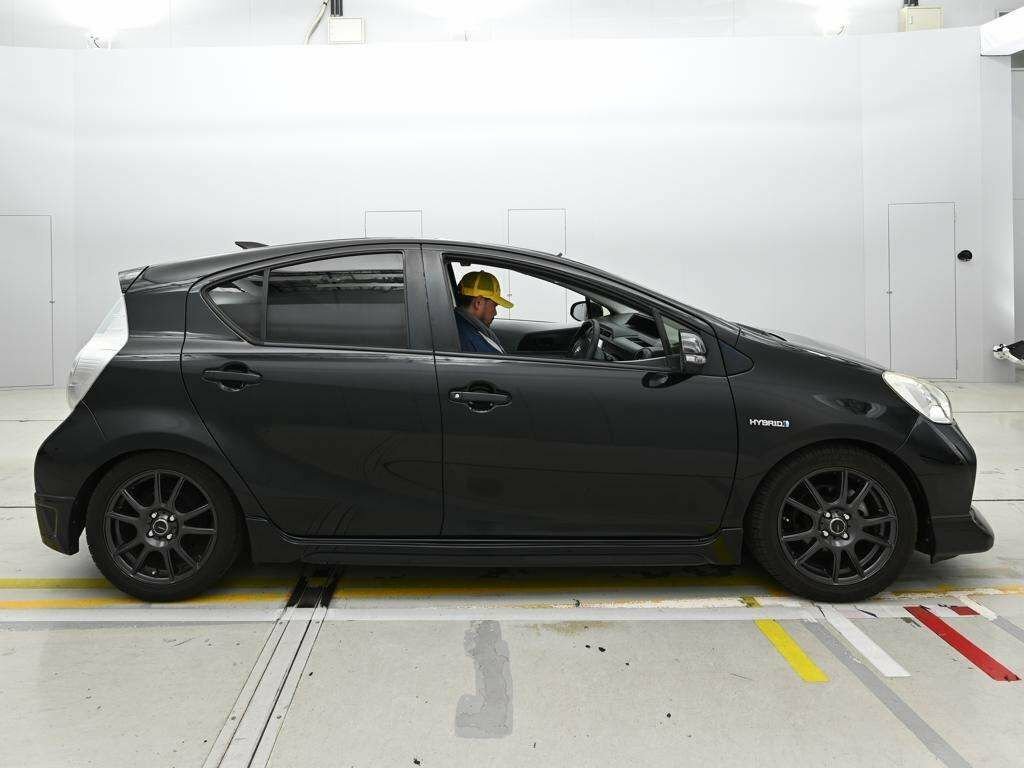 Toyota Aqua Hatchback Black #5
