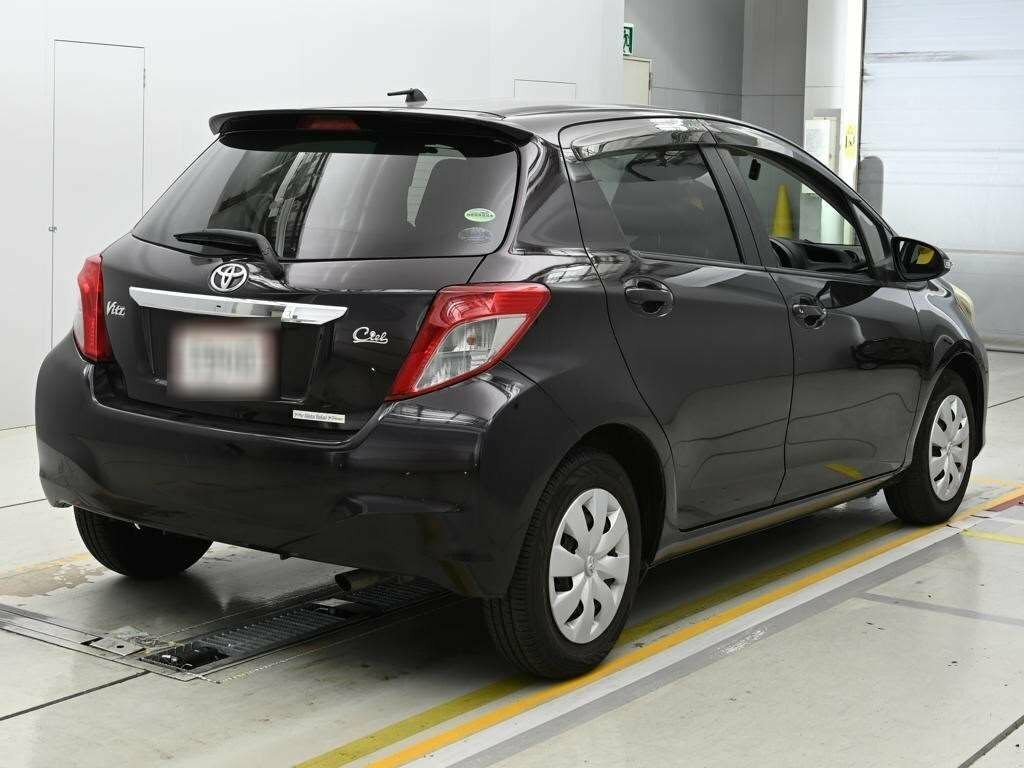 Toyota Vitz Hatchback Purple #4