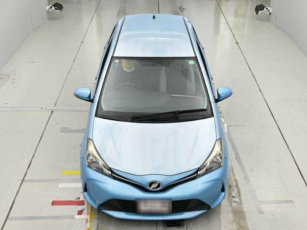 Toyota Vitz Hatchback Blue #2