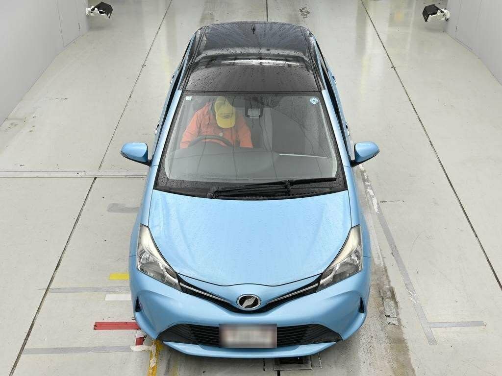 Toyota Vitz Hatchback Blue #2