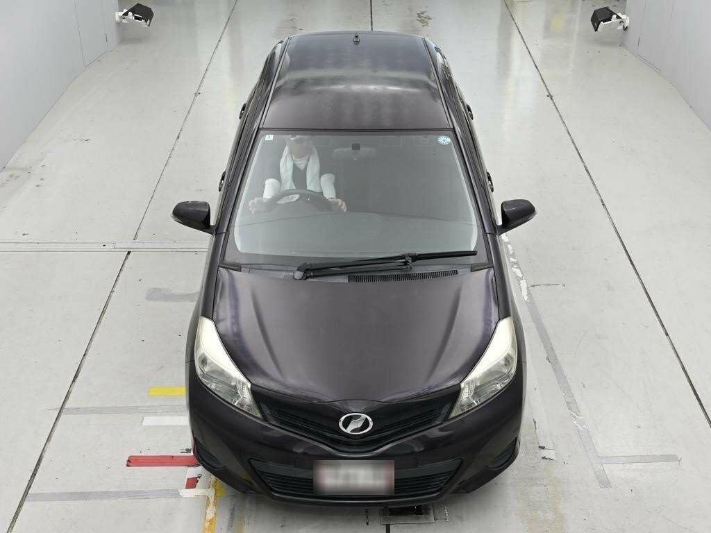Toyota Vitz Hatchback Black #2