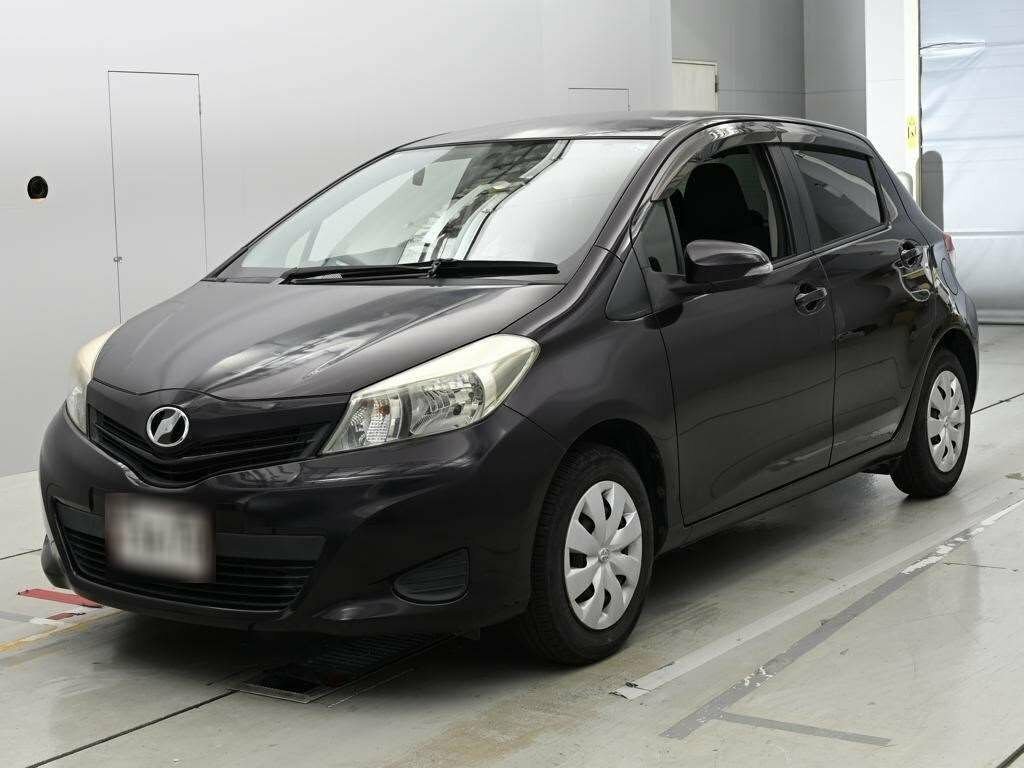 Toyota Vitz Hatchback Black #3