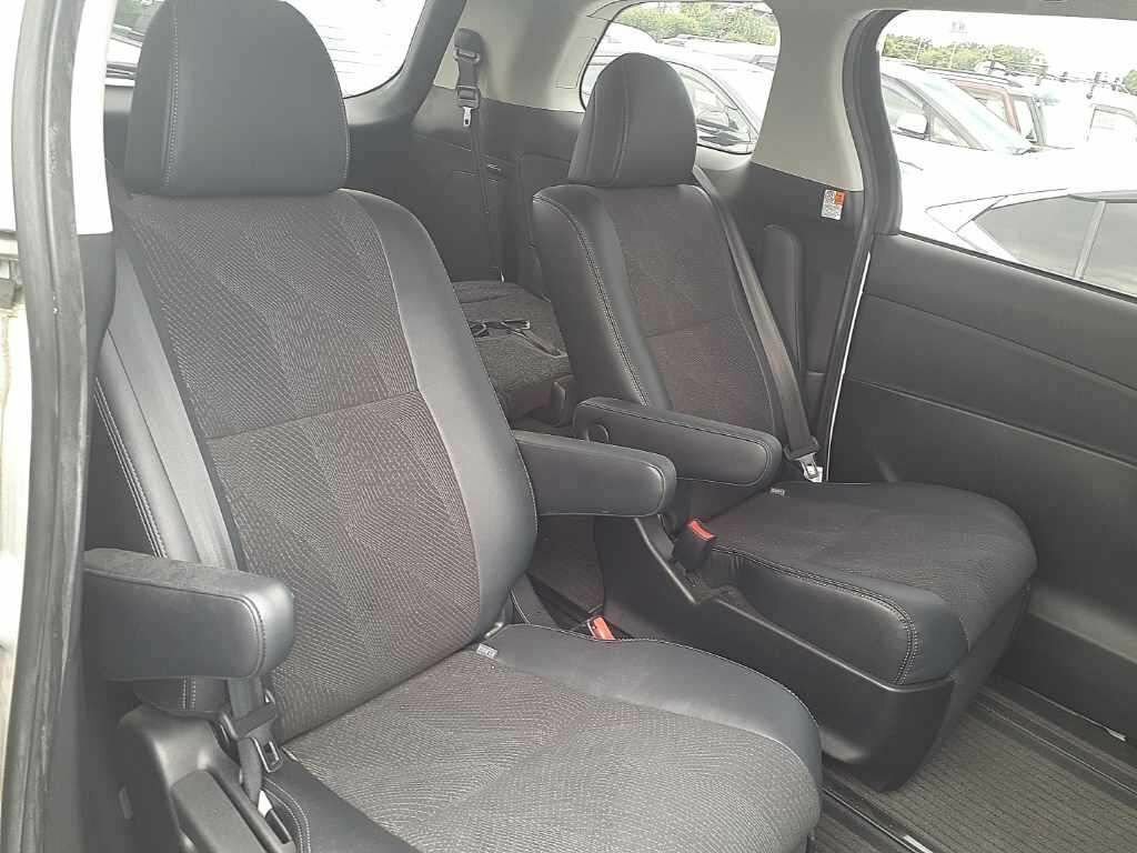 Toyota Estima Mpv 2006 White #11