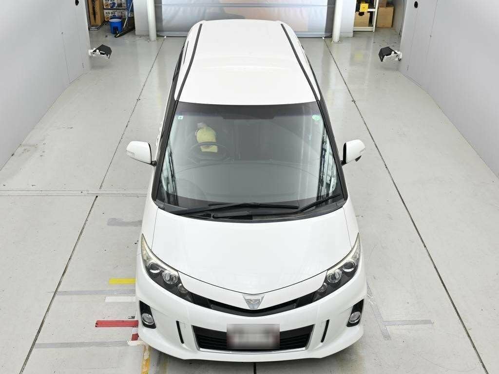Toyota Estima Mpv White #2