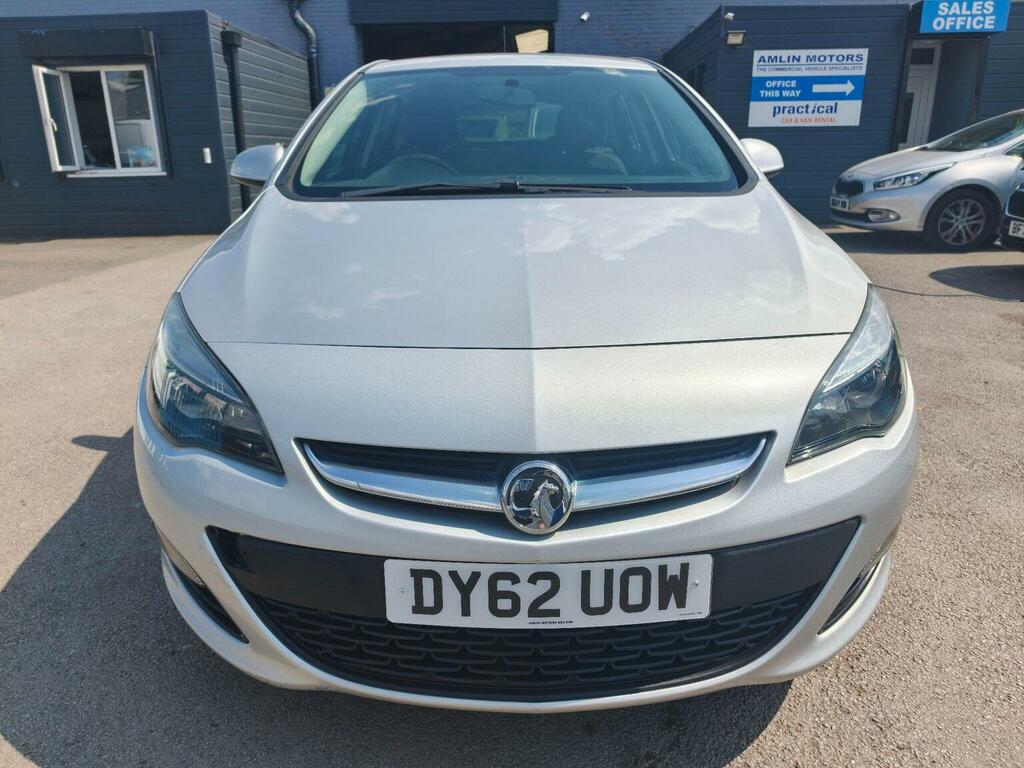 Vauxhall Astra 1.4 16V Exclusiv Euro 5 2012 Silver #2