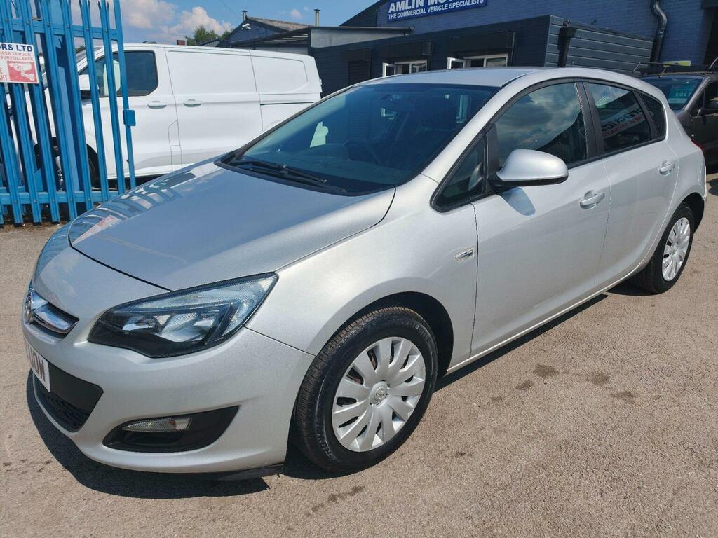 Vauxhall Astra 1.4 16V Exclusiv Euro 5 2012 Silver