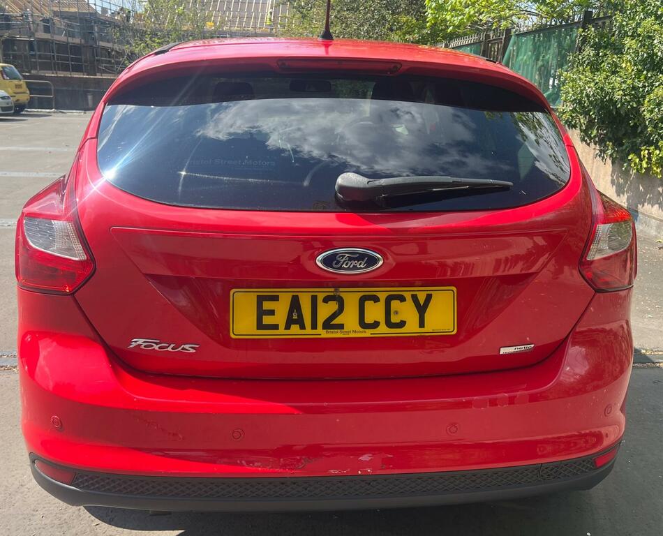Ford Focus 1.0T Ecoboost Titanium Euro 5 Ss Red #6