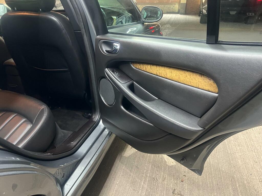 Jaguar X-Type Saloon 2.5 V6 Se Awd 200454 Green #23