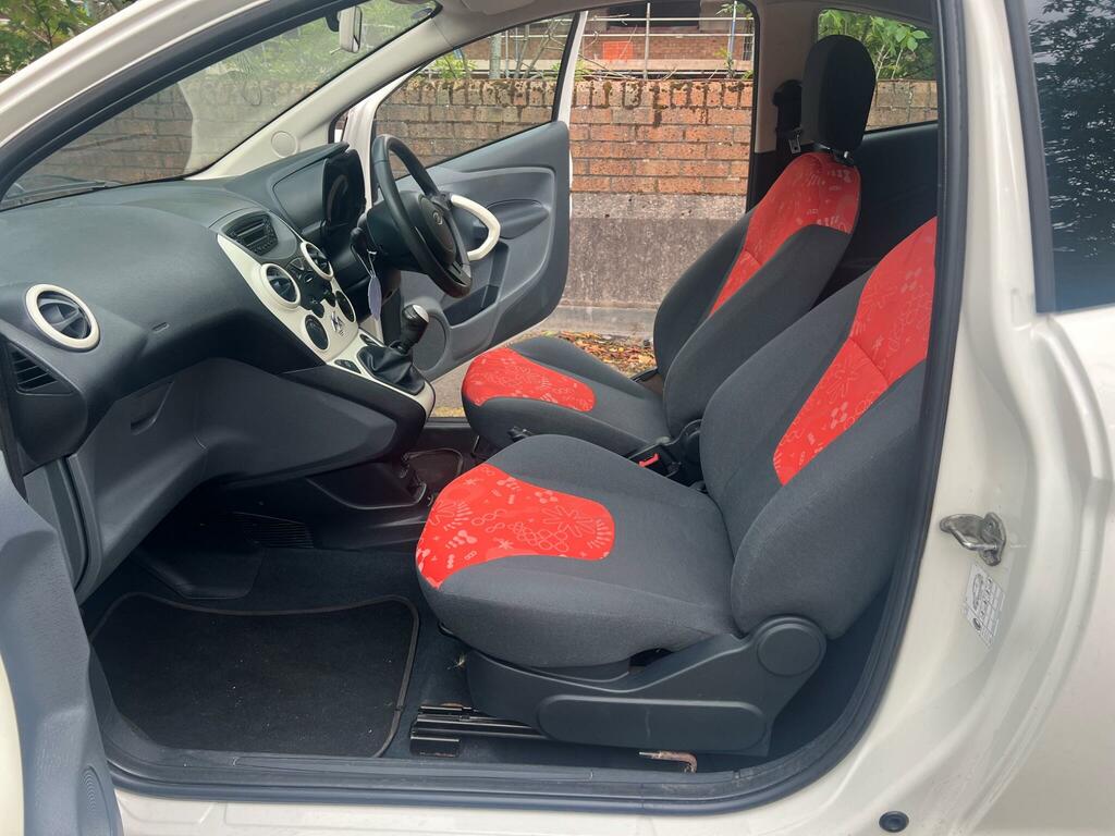 Ford KA 1.2 Style Euro 4 Red #31