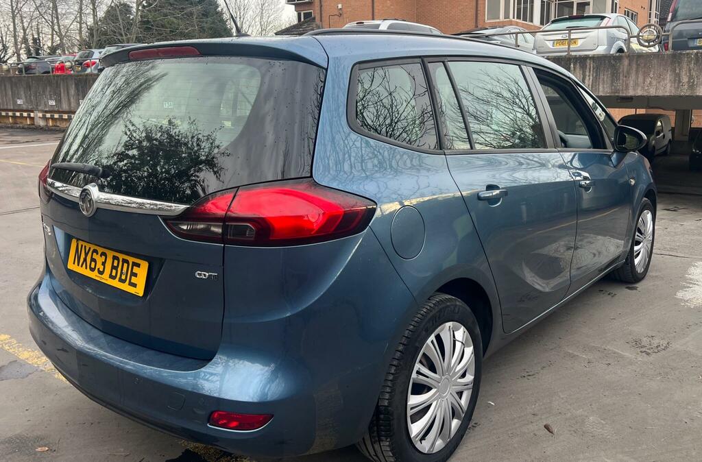 Vauxhall Zafira Tourer Se White #10